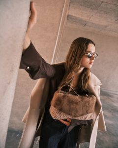 Dámská kožešinová kabelka