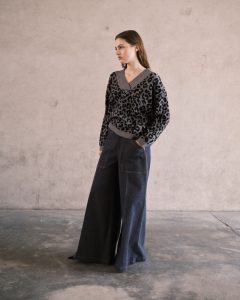 Dámský tygrovaný svetr